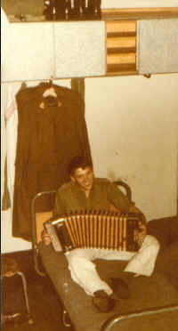 Soldatertiden-1965.jpg (52497 byte)